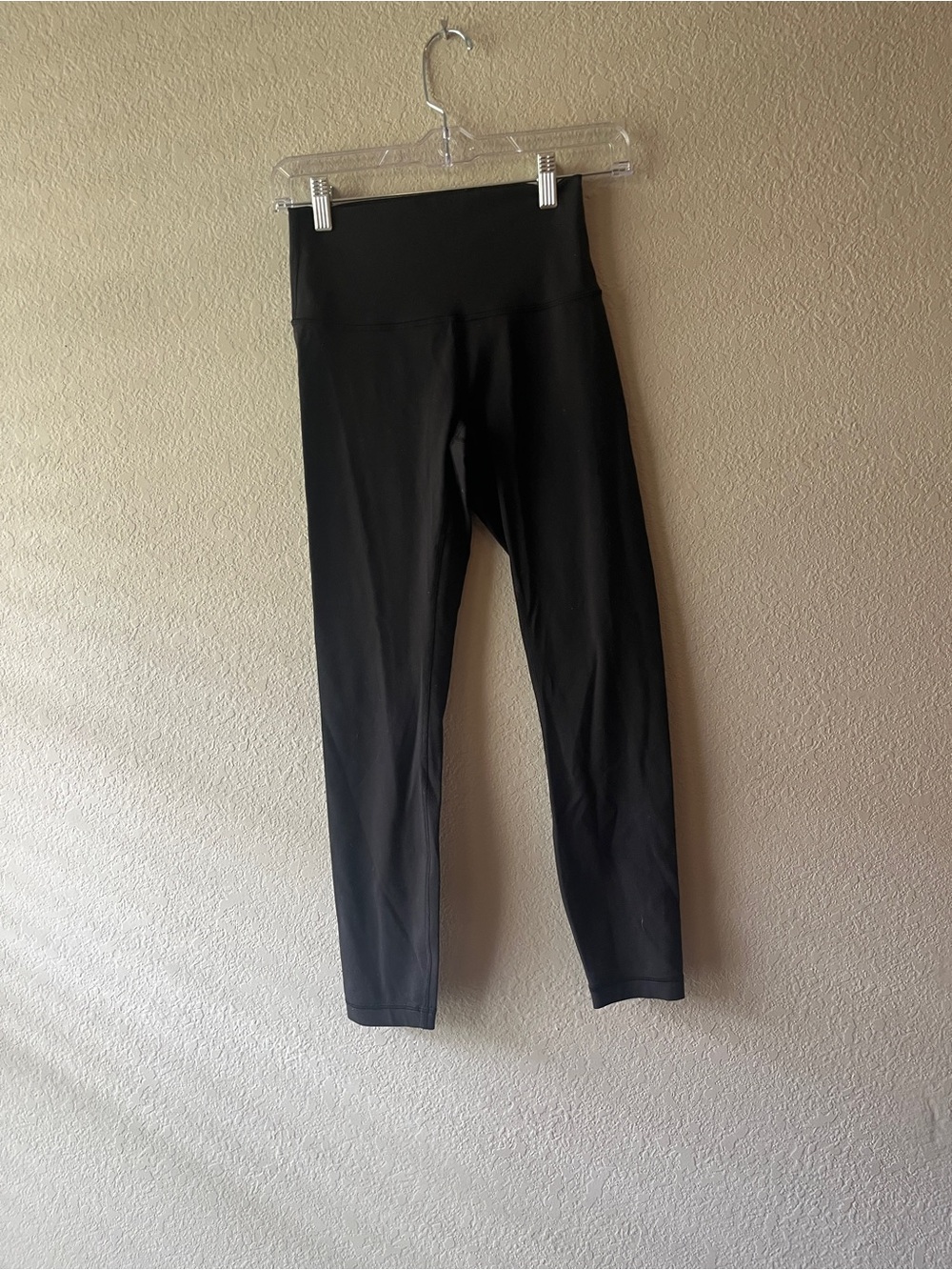Lululemon athletica Wunder Under 25” Black High-Waist Leggings Size 4